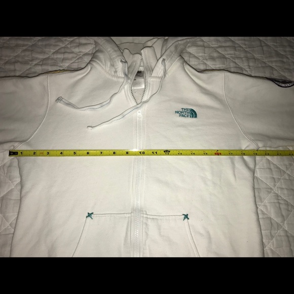 NORTH FACE WINTER JACKET - Picture 7 of 16